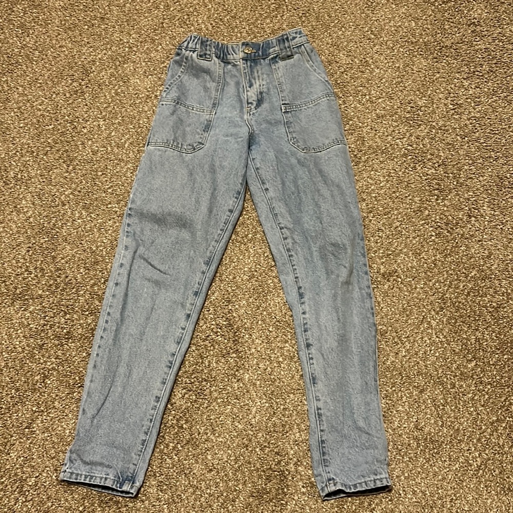 Forever 21 light blue cargo jeans, US size S